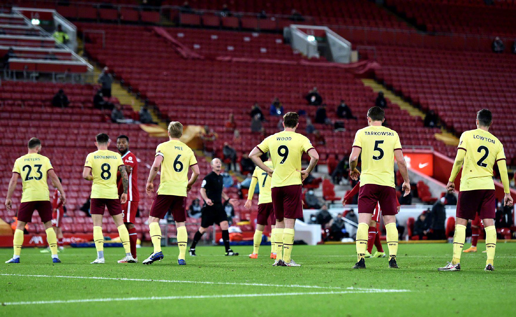 比赛中以一 比赛中以一